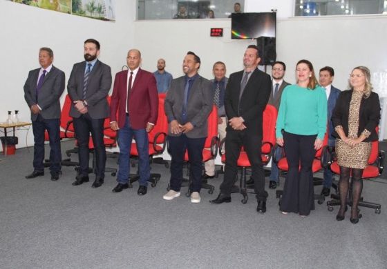 Câmara de Andradina homenageia policiais civis e militares; veja as fotos