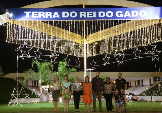 Governo de Andradina deixa trevo iluminado neste final de ano