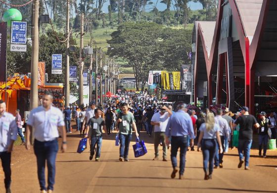 Agrishow bate recordes de público e negócios