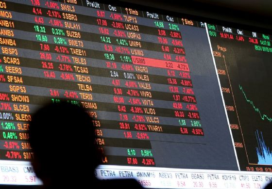 Bolsa cai 10%; circuit breaker é acionado pela 2ª vez na semana