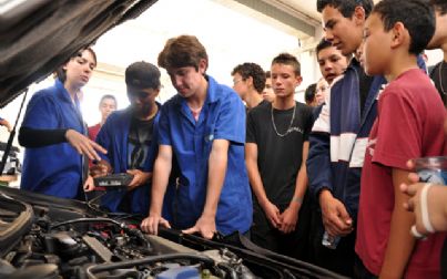 Curso de Mecânico de Autos gratuito em Andradina