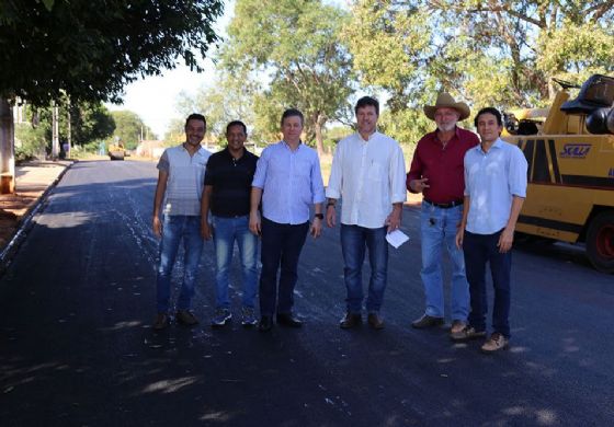 Governo de Andradina pavimenta ruas em Planalto