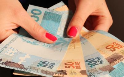 Novo salário mínimo está previsto em R$ 724