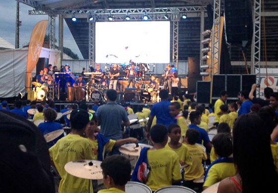 Alunos do Projeto Guri de Andradina participam de encontro de percussionistas