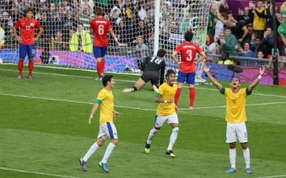 Damião brilha, Brasil faz 3 a 0 e volta a uma final