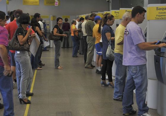 Bancos fecham na segunda e terça-feira de carnaval