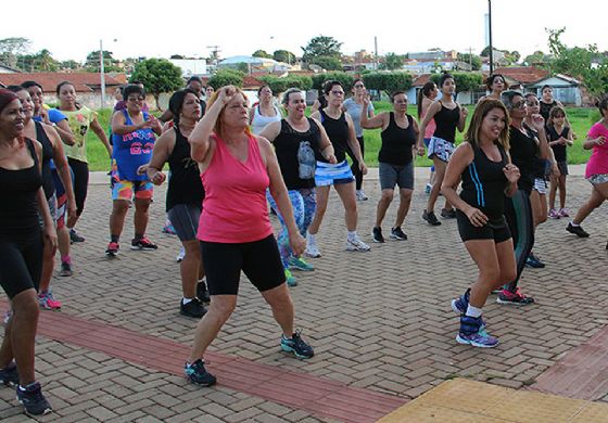 Aulas de zumba na Vila Mineira e Castanheiras estão com inscrições abertas em Andradina