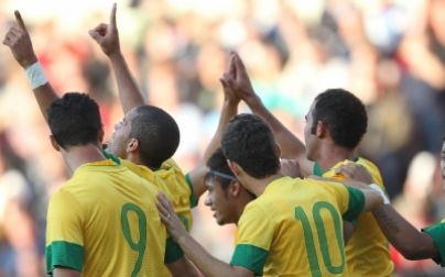 Brasil estreia com vitória sobre Egito no futebol