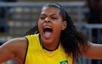 Brasil passeia contra Japão e vai à final do vôlei