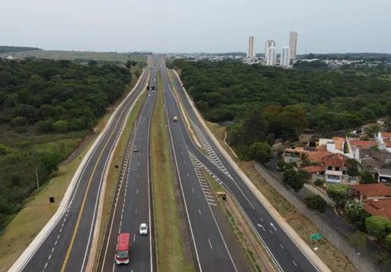 Mais de 500 mil veículos devem passar pela Rodovia Marechal Rondon no feriado prolongado do Dia do Trabalhador