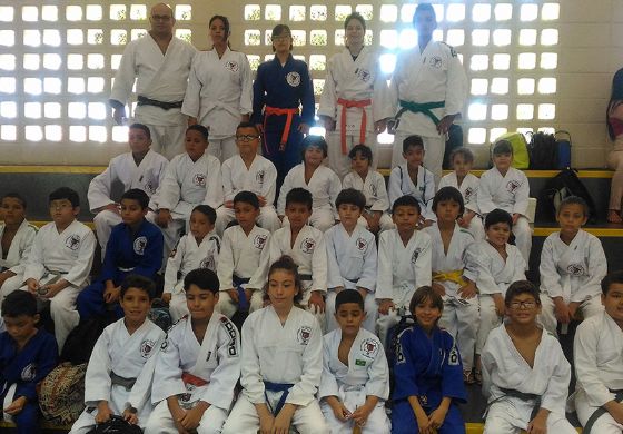 Judocas de Andradina participam de festival do Programa Atleta do Futuro