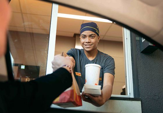 Como Concorrer a uma Vaga no McDonald's Restaurante em Andradina (SP)