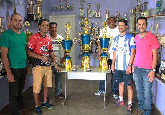 Grub e Santo Antônio fazem a final do Futsal de Férias de Andradina