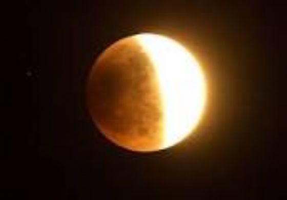  Maior eclipse lunar do século poderá ser visto do Brasil