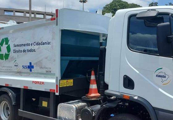 Prefeito Cristiano conquista caminhão compactador para Murutinga do Sul