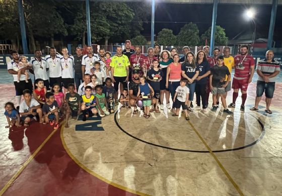 1º Torneio de Futsal de Pais e Amigos da Escola Antonieta Bim Storti chega à final