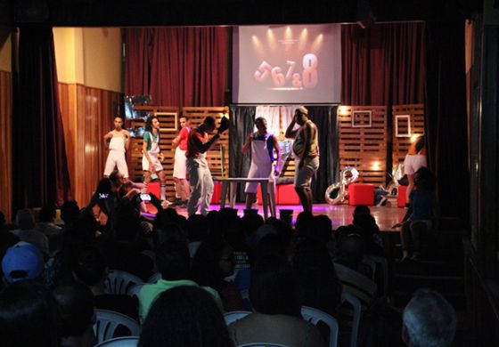 Espetáculo de dança teatral movimentou o Centro Cultural  