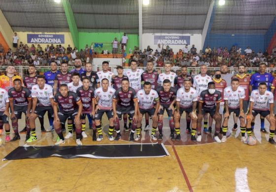 Mult Farma Porto A João Som é a grande campeã do Futsal de Férias 2