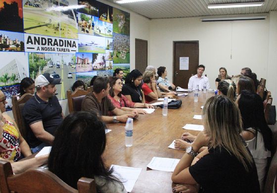 Governo de Andradina dá posse ao novo Conselho Municipal de Educação
