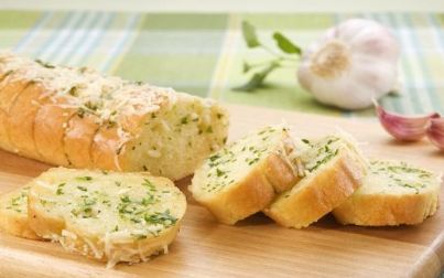 Deixe seu churrasco mais gostoso com Pão de Alho Caseiro