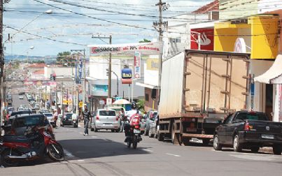 Definido horário de funcionamento do comércio durante feriados em Andradina 