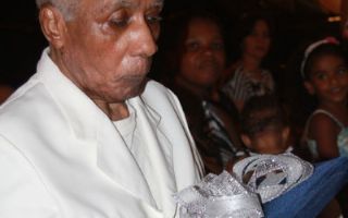 Festa da mandioca é encerrada com homenagens e Consciência Negra 