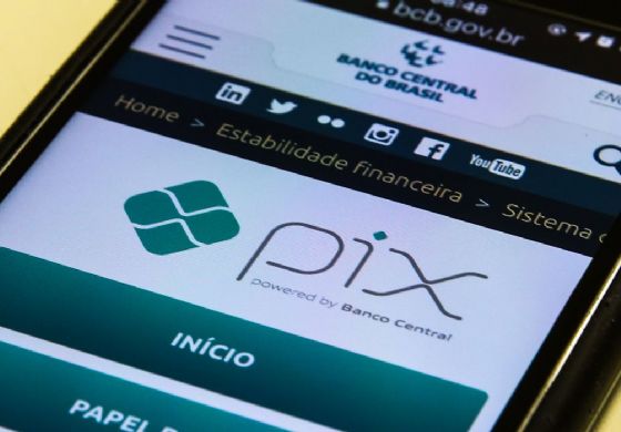 Pix: novo sistema de pagamento instantâneo entra em funcionamento