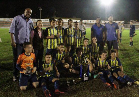 Basílio é campeão do Sub 13 e Escolinha Francini do Sub 15