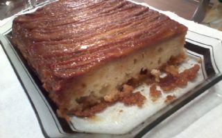  Bolo de Banana Caramelizadas 