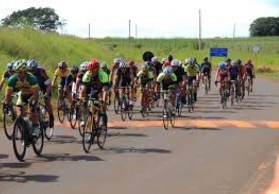 Andradina sediou a 1ª Copa Regional de Ciclismo no domingo