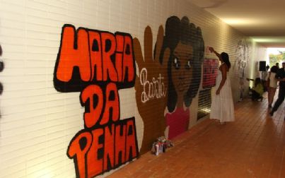 Lei Maria da Penha coloca 140 mulheres na cadeia