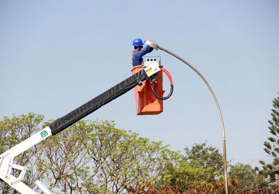 Governo de Andradina informa novo 0800 761 5580 da manutenção da iluminação pública