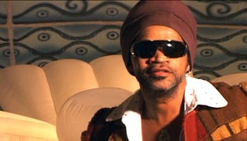 Carlinhos Brown está no CD do Mundial da África do Sul