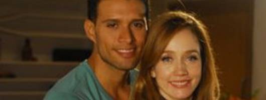 Camila Morgado assume namoro com colega de novela