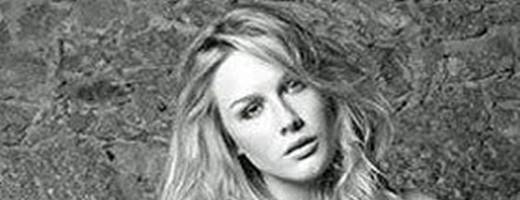 Fiorella Mattheis aparece nua em revista