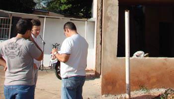 Andradina: Prefeitura embarga construção na Praça dos Camelôs