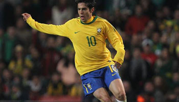 Juntos no desembarque, Kaká e Luís Fabiano minimizam lesões