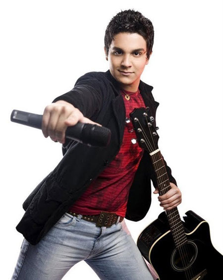Luan Santana: 'Sei que sou homem, e diga-se de passagem, adoro mulher' - 