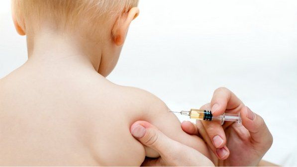 Vacinação contra a gripe: Neste ano, faixa etária de crianças que poderão ser imunizadas mudou para seis meses a cinco anos (Thinkstock)