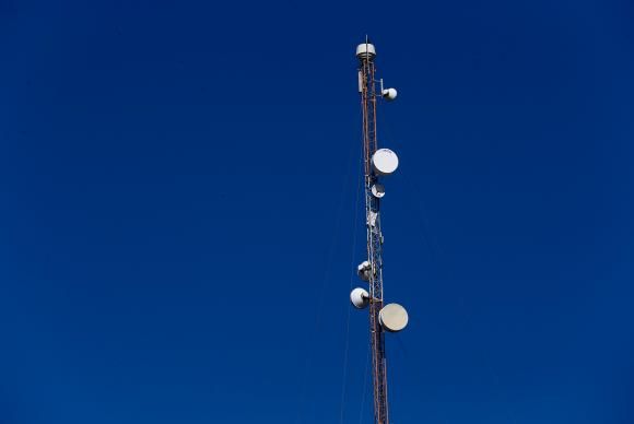 Ministério Público do Distrito Federal e Territórios considera que torres de celular podem prejudicar a saúde; especialistas contestam Marcelo Camargo/Agência Brasil