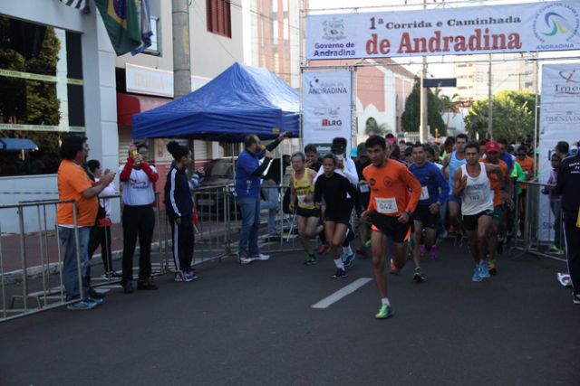 Corrida atraiu competidores de toda a região na manhã deste domingo . Foto: Divulgação/Prefeitura