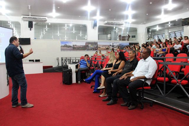 Foto: Divulgação/PrefeituraPalestra sobre o vírus os cuidados para evitar o contágio do vírus influenza foi um dos temas do HTPC das educadores de creche da SME do Governo de Andradina em  parceria com a Secretaria de Saúde. 