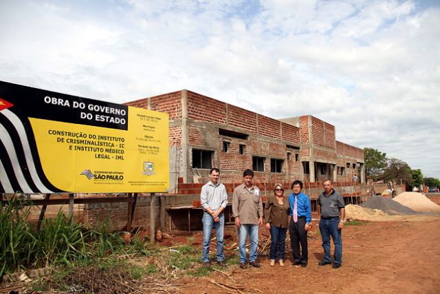 Prefeito Jamil acompanha obras de construção do prédio do IC (Instituto de Criminalística) e do IML (Instituto Médico Legal) . Foto: Divulgação/Prefeitura