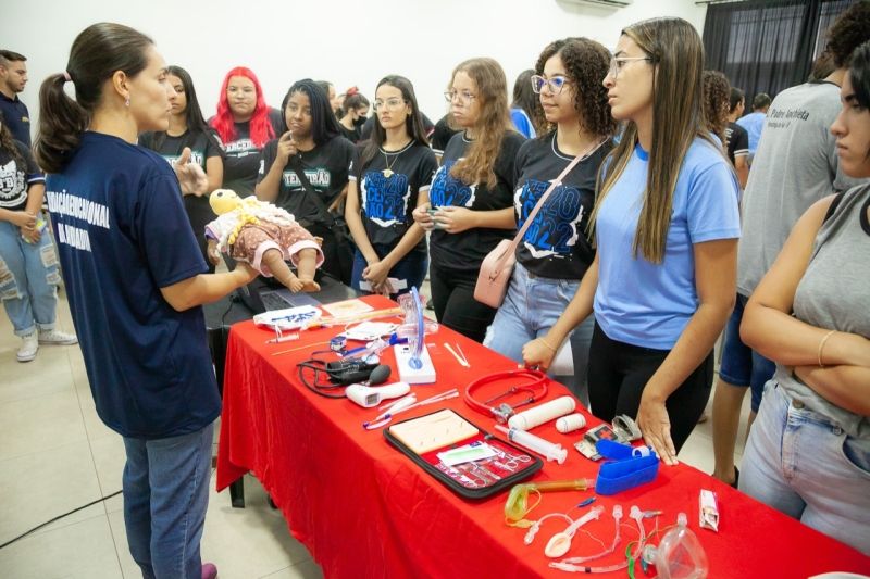 A Fundação Educacional de Andradina reuniu centenas de visitantes em sua Feira das Profissões. Foto: Divulgação