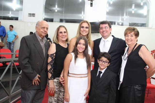Dr. Fábio Nogueira recebe Título de Cidadão Andradinense - Foto: Jornal Folha Regional