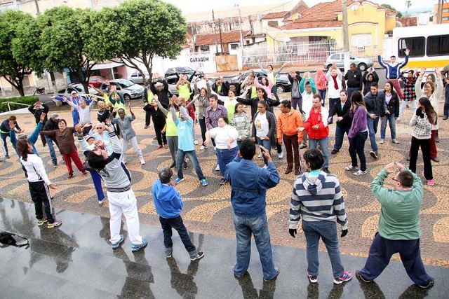 Evento busca incentivar prática de pelo menos 15 minutos de atividade física diariamente. Foto: Divulgação/Prefeitura