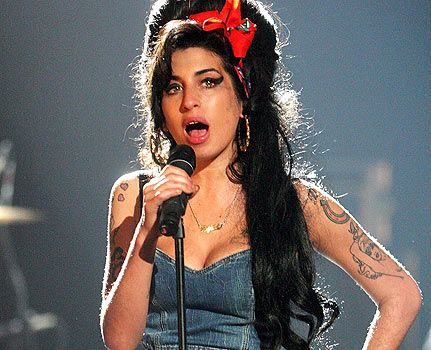 Amy Winehouse  morre aos 27 anos - 