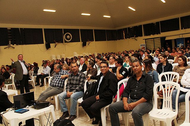 Palestra sobre gestão estratégica em Andradina. Foto: Divulgação/Prefeitura