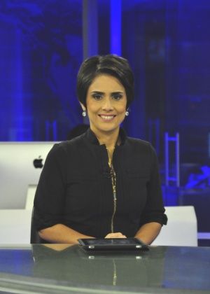 RedeTV! demite âncora que reclamou de salários atrasados - Rita Lisauskas foi demitida do Rede TV! News. Foto: divulgação