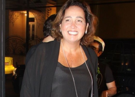 Com problema no coração, atriz cancela peça 	 - 